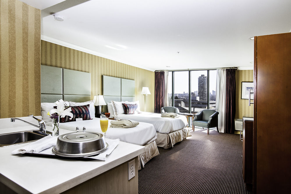 เอ็กเซกคิวทีฟ สวีท โฮเต็ล แอนด์ คอนเฟอเรนซ์ เซ็นเตอร์ เบอร์นาบี Hotel เบิร์นนาบี ภายนอก รูปภาพ